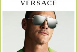 Как се появяват най-известните слънчеви очила  - Versace